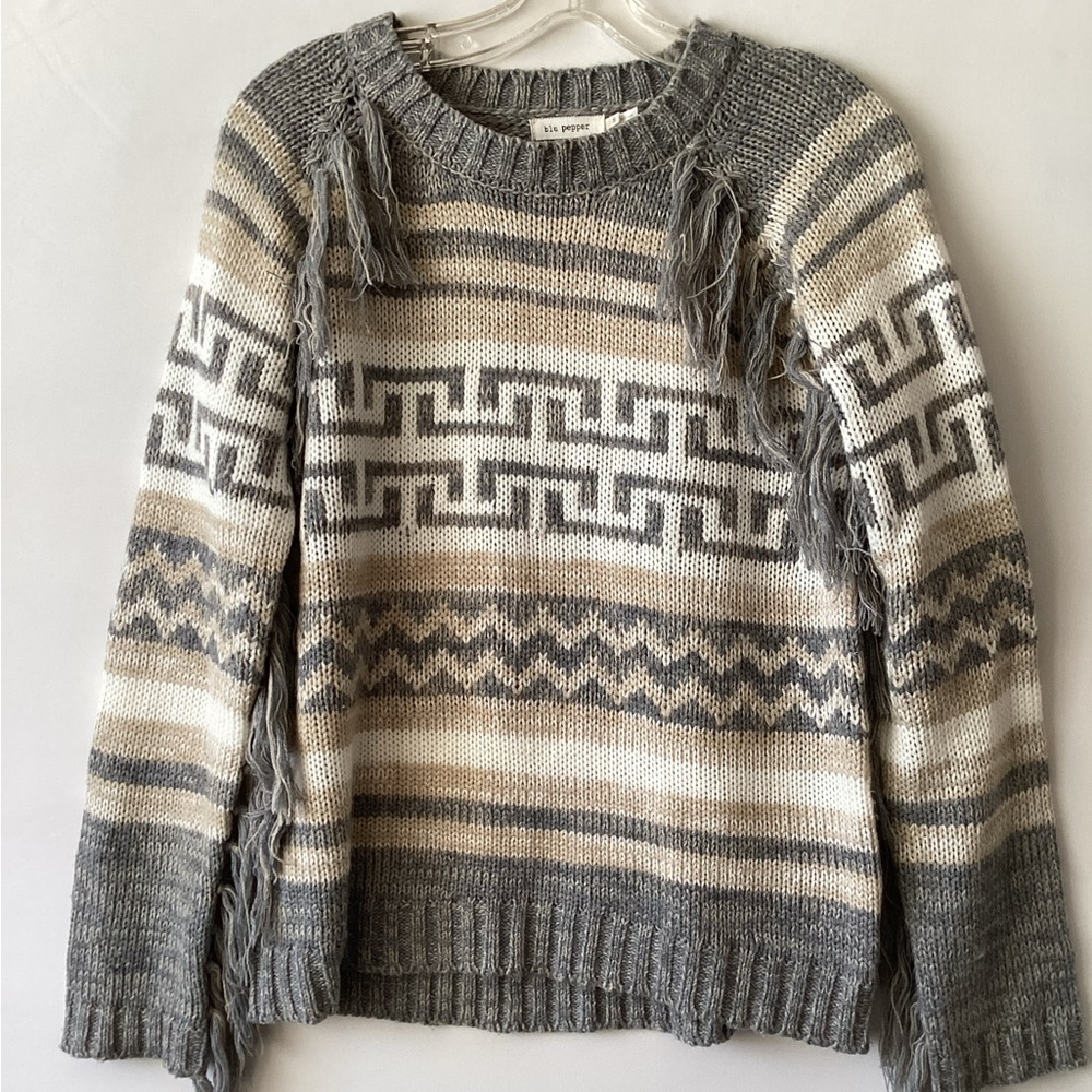 Blu Pepper Gray and Cream Patterned Sweater